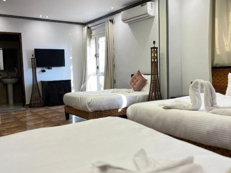 Quadruple Room with Mountain View